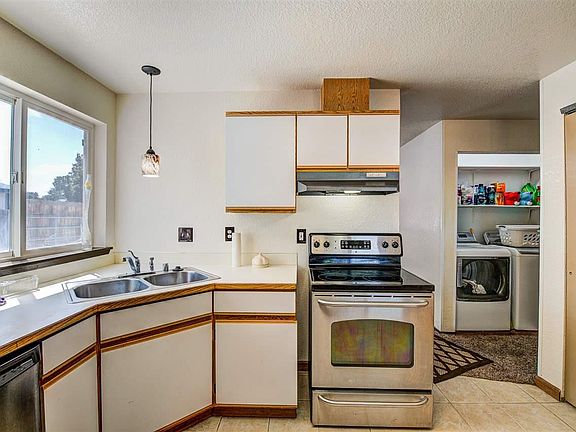 4th image of 1301 E 4th Ave