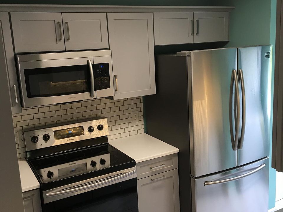 1st image of 801 Brandon Ave #1