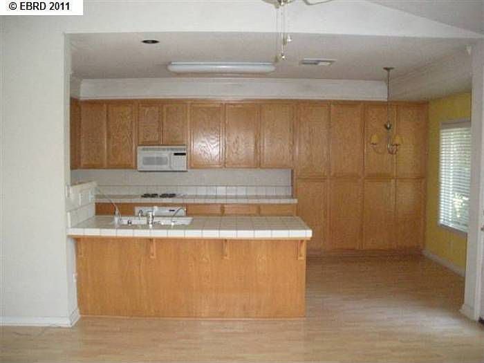 2nd image of 1145 Mulberry Pl