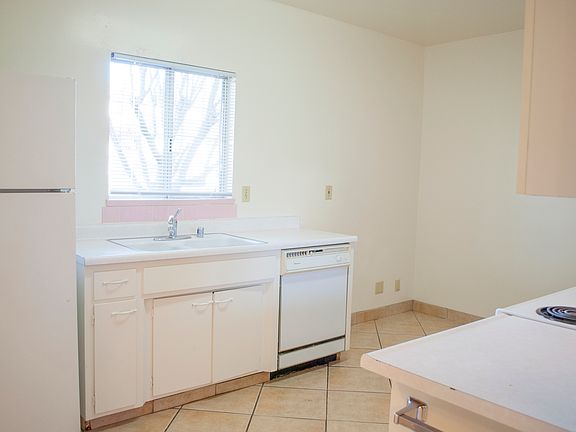 4th image of 5070 Wilder Dr APT 7