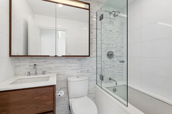 Rented by Compass | media 24