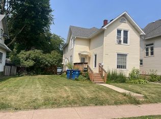 1015 Cherry St #A, Oshkosh, WI 54901