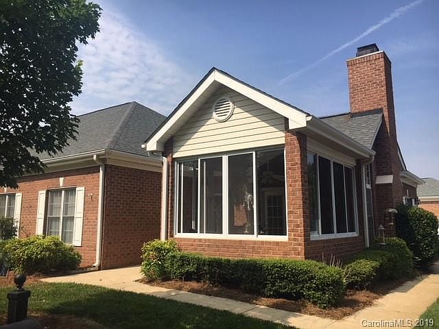 2nd image of 8432 Highland Glen Dr