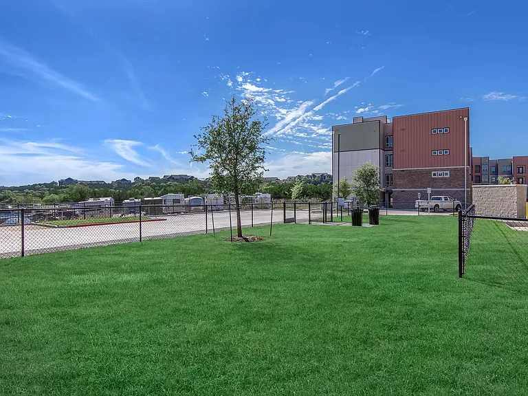 Spring Villas Apartments — Photo 29