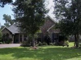 637 Banyan St, Diamondhead, MS 39525