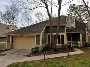 9514 Glenwater Dr, Charlotte, NC 28262