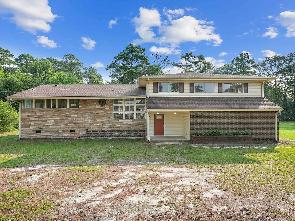 607 Longleaf Ave