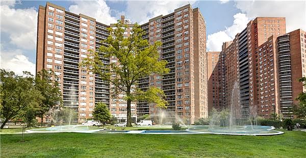 1st image of 10460 Queens Blvd APT 19R