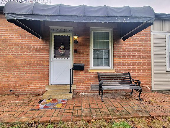 4th image of 475 Allen Ave