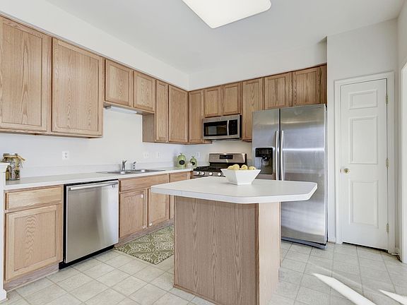 5th image of 13595 Bathgate Dr