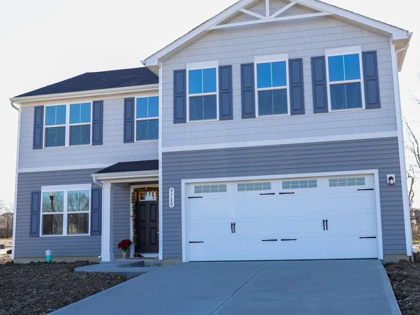 9760 Oak Grove Dr, Pendleton, IN