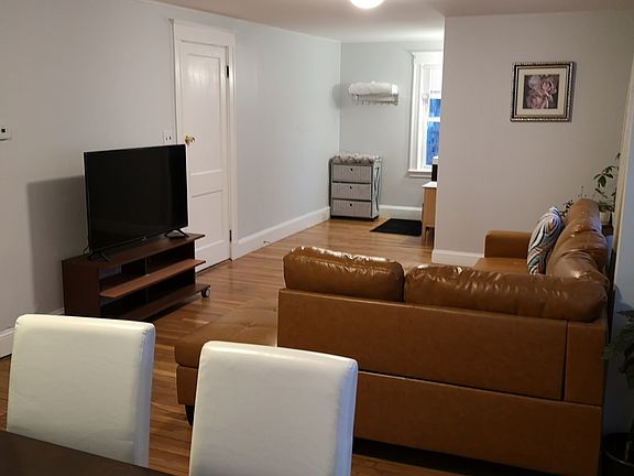4th image of 113 Harriet Ave #1