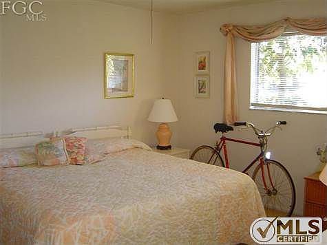 4th image of 9403 Lennex Ln