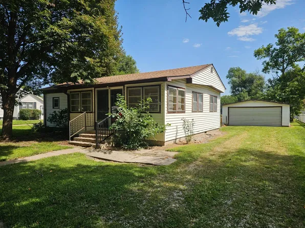 713 Irving St, Fullerton, NE 68638