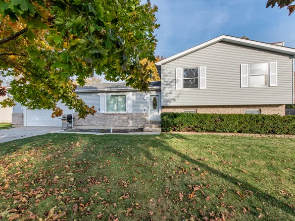 2405 Matthew Pl, Zion, IL 60099