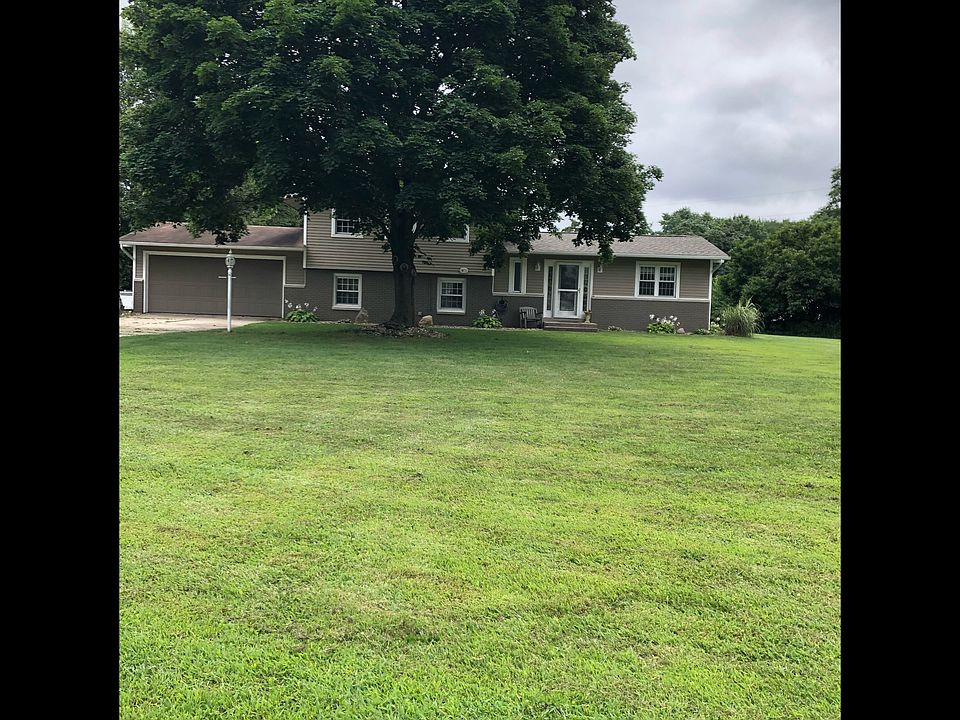 1st image of 18428 Chaucer Ln