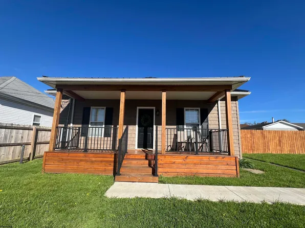 8358 3rd St, Stonewood, WV 26301