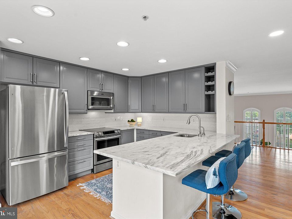 1st image of 437 Cameron Station Blvd