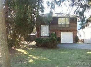 27 Sunnyside Blvd, Plainview, NY 11803