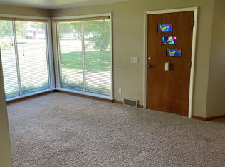 218 Sanford Ct, Zeeland, MI 49464