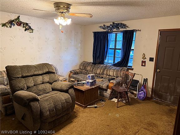 5th image of 104 S 44th St