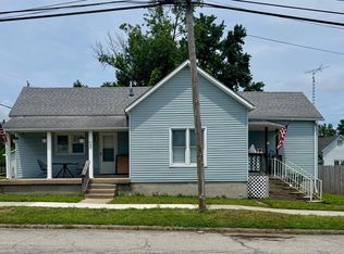 409 W Monroe St, Herrin, IL 62948