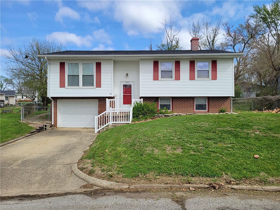 1st image of 2252 Oaklawn Dr