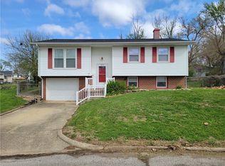 2252 Oaklawn Dr, Decatur, IL 62526