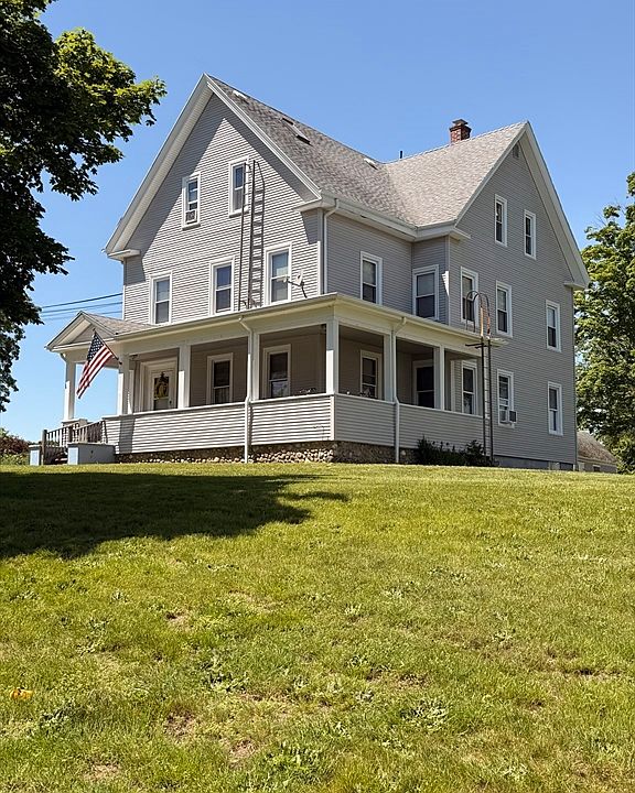 1st image of 382 Main St