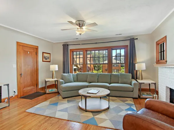 915 W Pacific Ave #Id1265537p, Waukegan, IL 60085