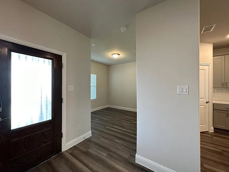 123 Monarch Way — Photo 9