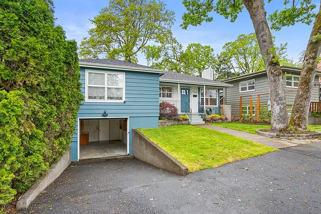 Garage is rented with the downstairs unit.