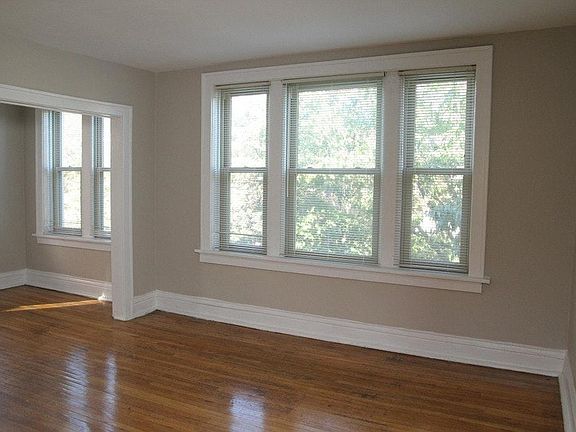 2nd image of 815 Leland Ave APT 2N