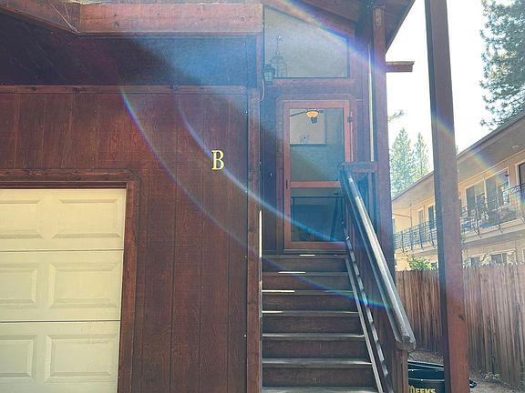Unit B entrance