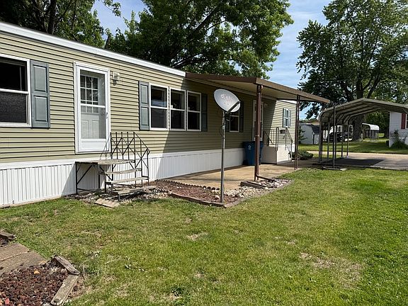 5th image of 324 Cedarhaven Dr