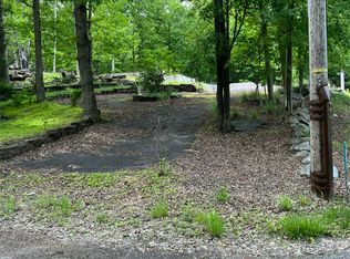 5078 Yukon Dr, East Stroudsburg, PA 18302