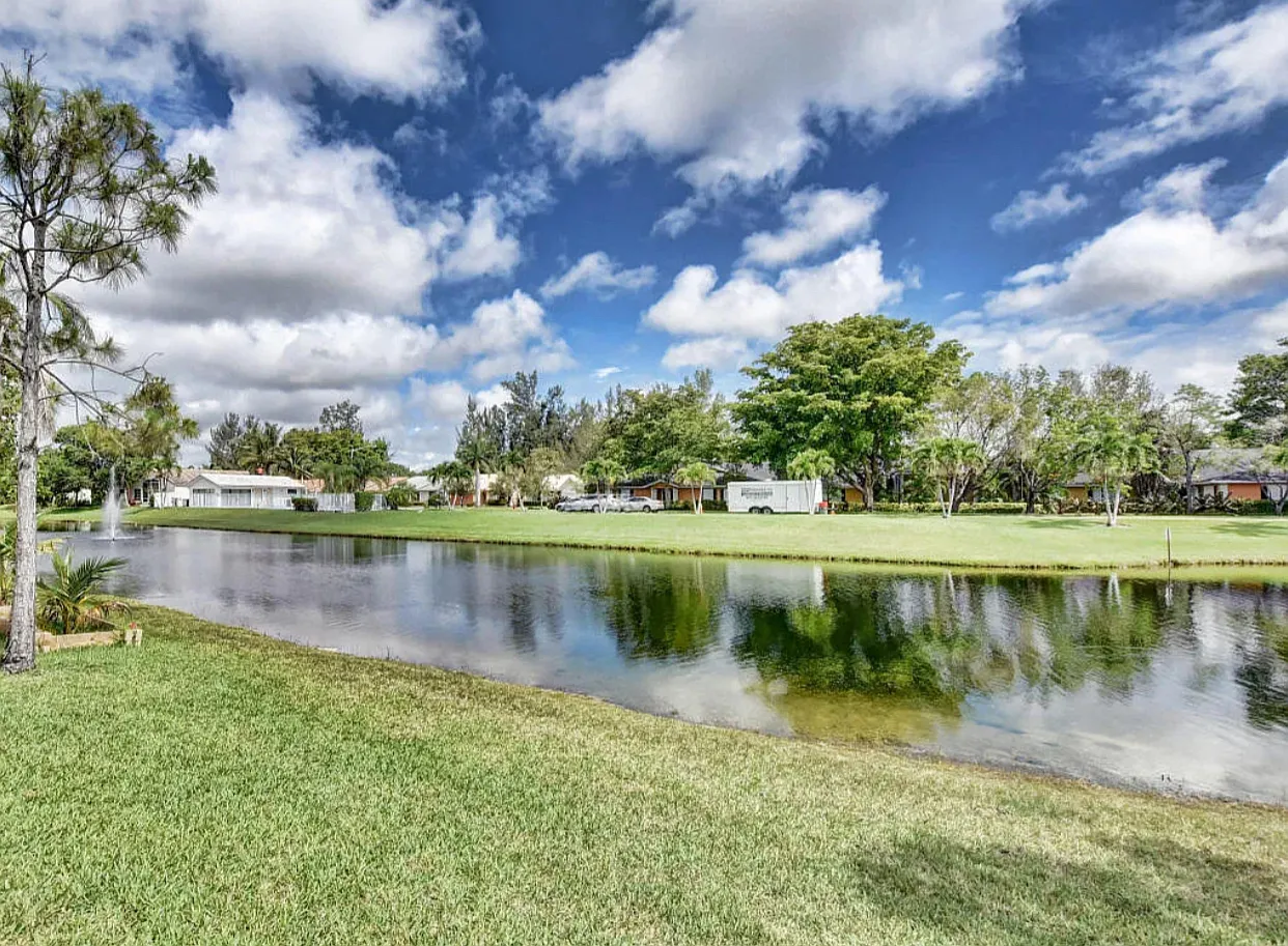 3 bed, 1618 sqft, $4,000 — Photo 1