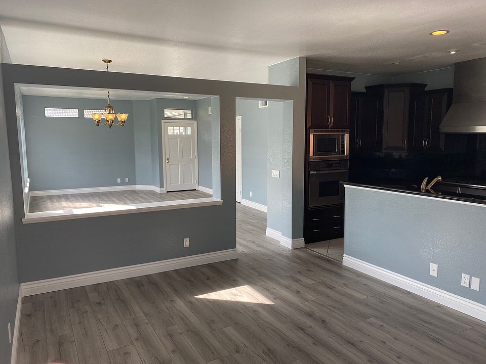 1st image of 16126 Bamboo St