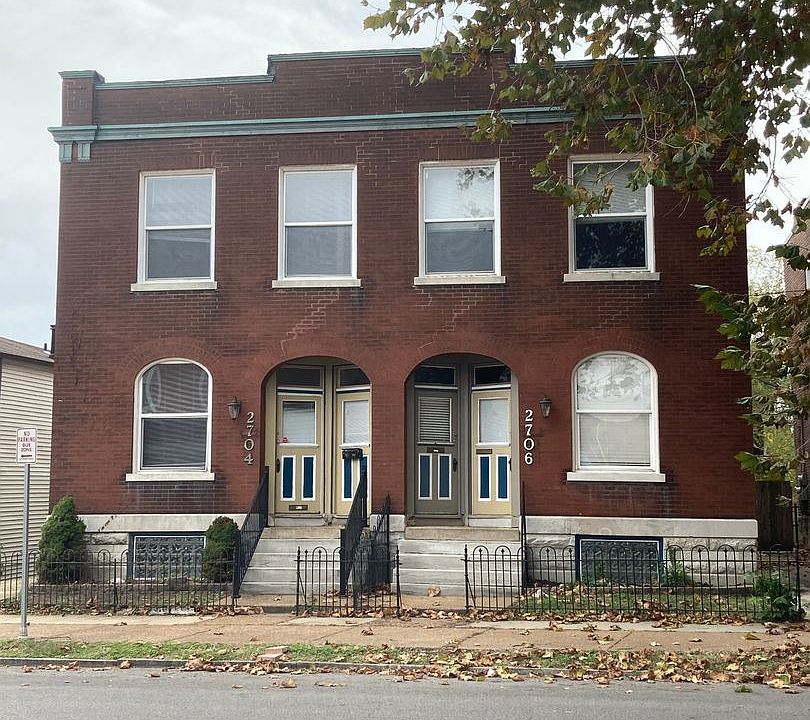 2nd image of 2704 Arsenal St