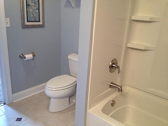 4th image of 41 Oswego St APT 200