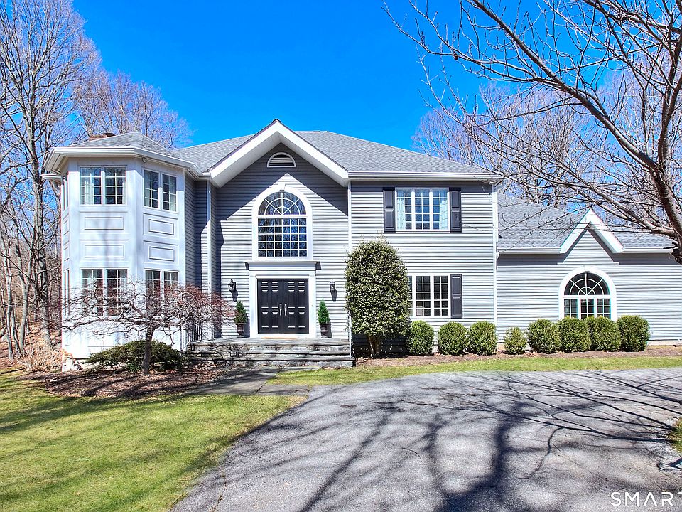 1st image of 124 Shady Knoll Drive