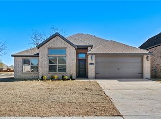 4741 W Planetree St, Fayetteville, AR 72704