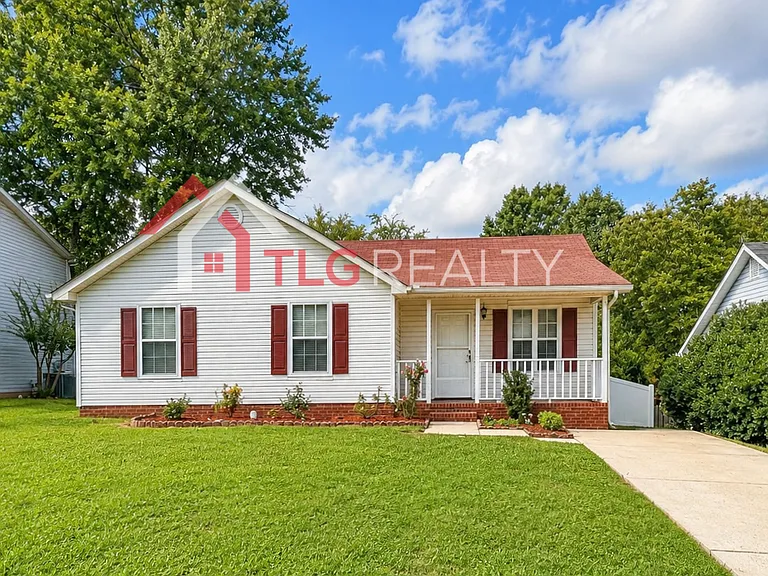 3821 Rosedown Dr — Photo 1