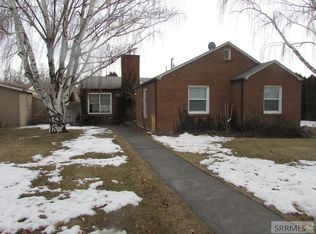 348 S Shilling Ave, Blackfoot, ID 83221