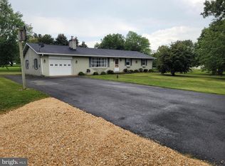 4 Brandy Ln, Walnut Bottom, PA 17266