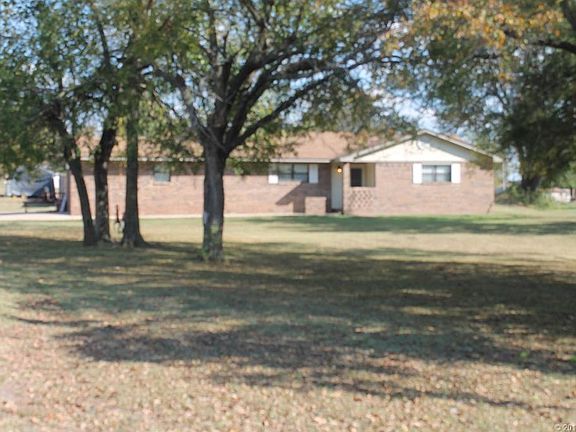 3rd image of 194 Hillside Ln