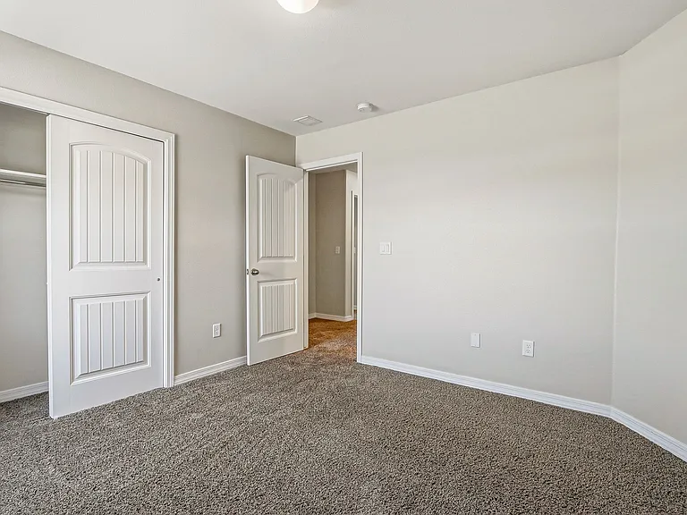 629 La Entrada Cir — Photo 21