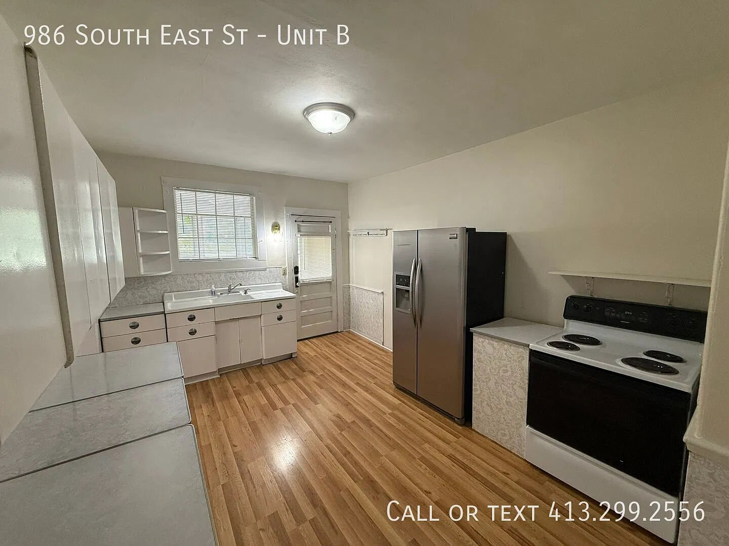 Spacious 2 BR, 1 Bath Farmhouse in a Quiet Amherst Location! — Photo 1