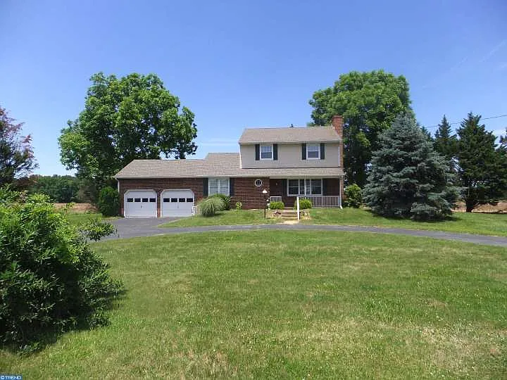 1335 Hazlettville Rd photo 1