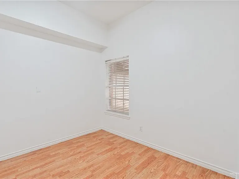 1013 N 47th St — Photo 15